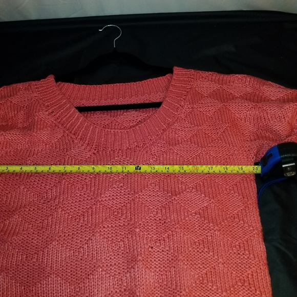 HANDMADE WITH LOVE  TUNIC CORAL SWEATER W/PUFFER SLEEVES SIZE M  IN COTTON BLEND - Picture 5 of 6